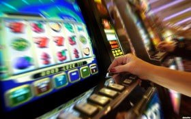 na 40 Texas Holdem Poker - Aapka Strategy, Aapka Table